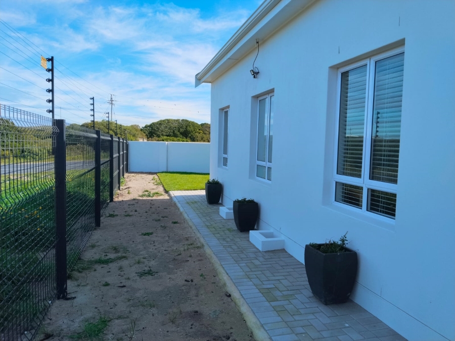2 Bedroom Property for Sale in Kleinbaai Western Cape